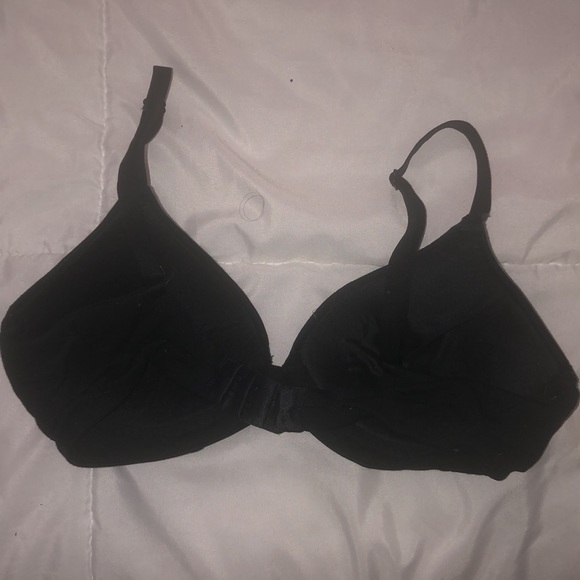 Black Wireless Bra - Picture 2 of 2